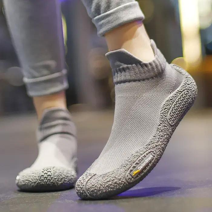 Chaussures et chaussettes de sport d'intérieur silencieuses GallonShark, ultra légères, absorbant le
