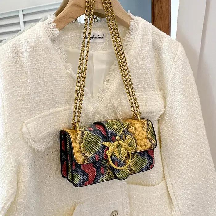Sac carré mini 2026 à motif python et hirondelle, style vintage bohème chic, sac à bandoulière polyv