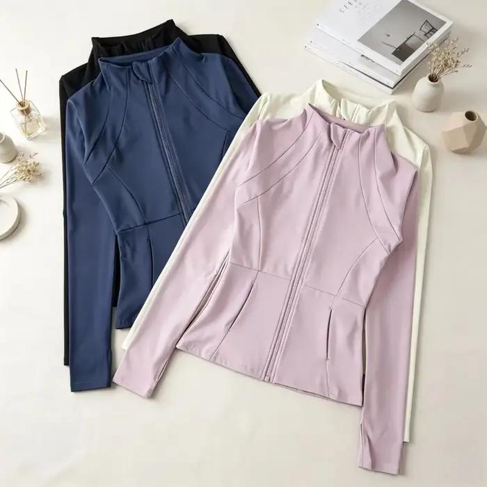 Veste de sport pour femme coupe-vent avec hauts d'entraînement à manches longues pour yoga et activités physiques variées