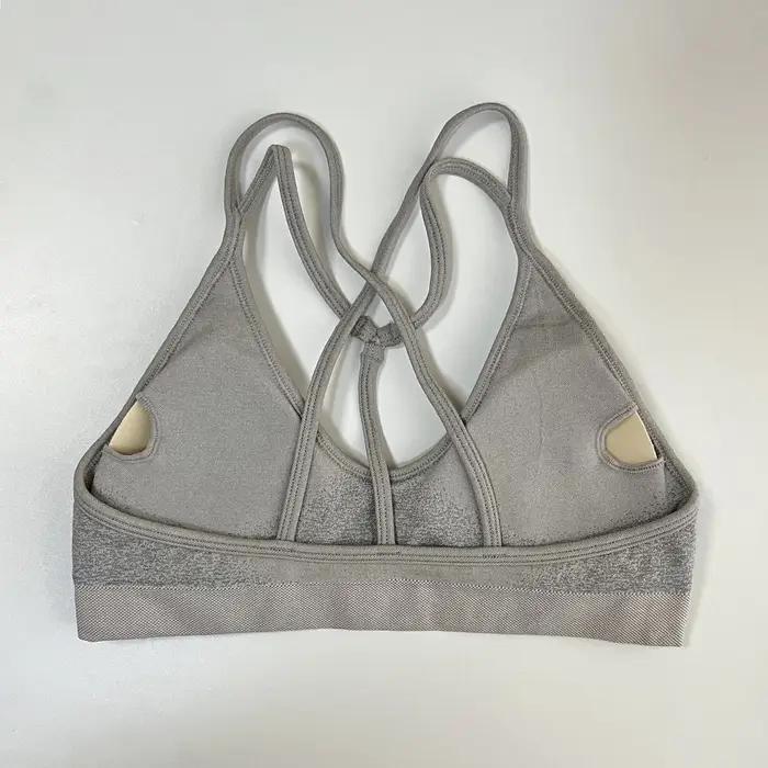 Ignite Cross Back Soutien-gorge de sport Femmes Soutien-gorge de yoga rembourré Halter Fitness Gym H