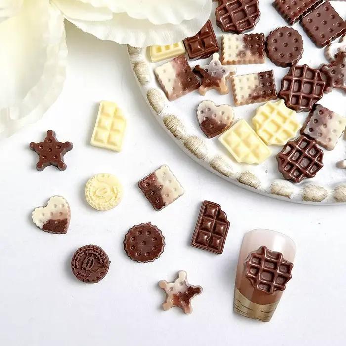 Breloques pour ongles en résine, mélange aléatoire de biscuits au chocolat simulés 3D, mignons biscu