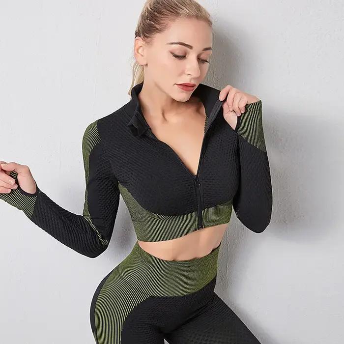 Tenues de sport pour femmes