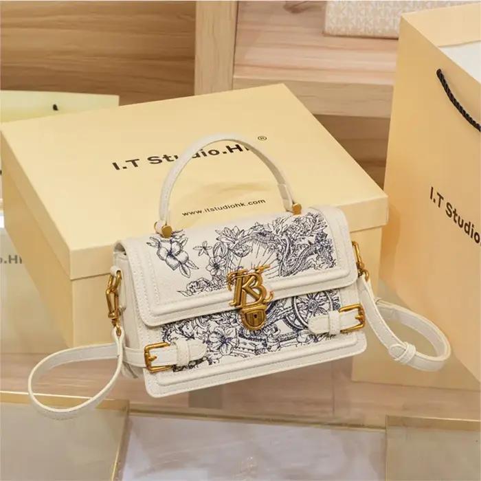Sac à main pour femmes, sac à main, nouvelle texture haut de gamme de styliste d'été, sac carré brod