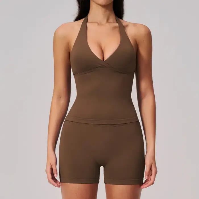 Nouvelle tenue de yoga pour femme avec col halter coupe ajustée survêtement sportif extérieur été séchage rapide activité physique fitness