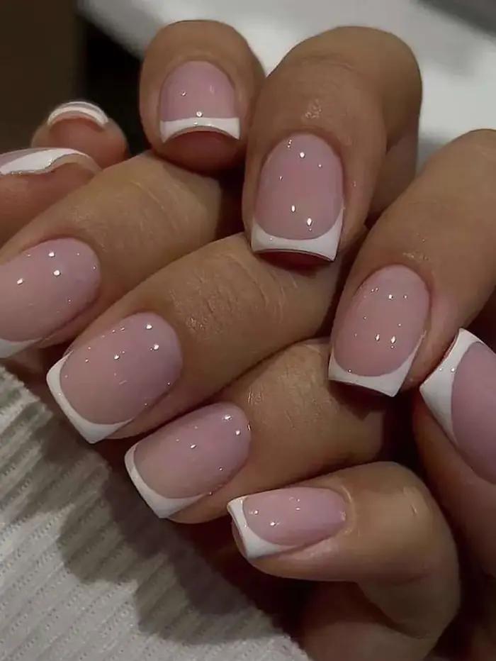 24 pièces/ensemble faux ongles carrés courts pour femmes mignon mariée coeur blanc français conseils