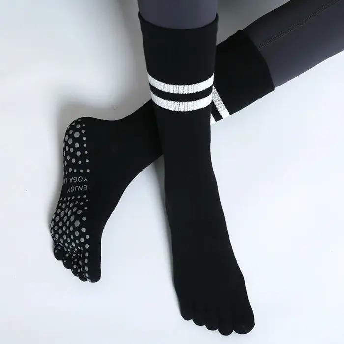 Chaussettes de Pilates antidérapantes à cinq orteils pour femmes, chaussettes de Yoga respirantes en