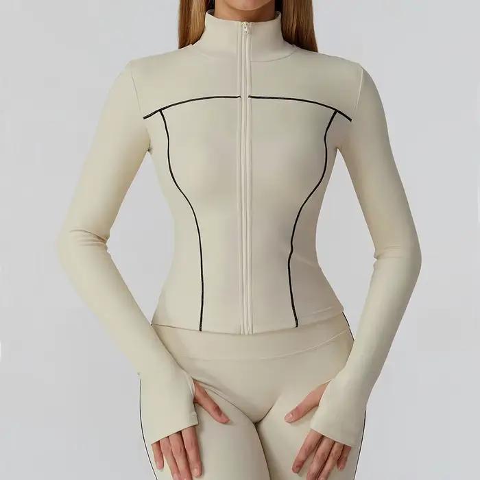 Veste de yoga et de sport pour femmes manches longues polyester stretch haute performance pour entraînement course gymnastique activités extérieures