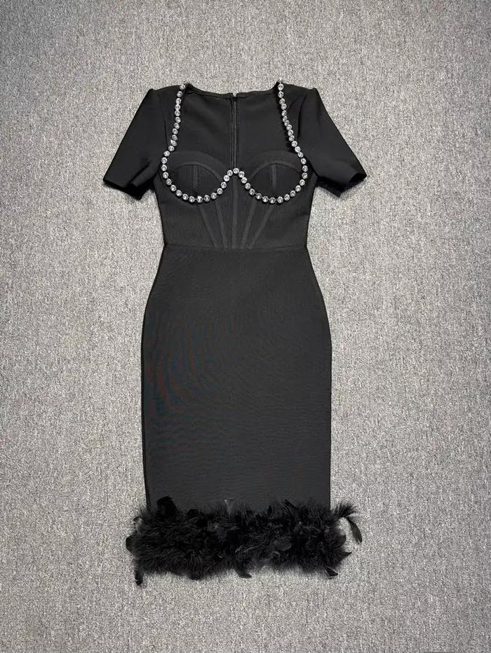 Robe à bandes pour femmes, couleur noire, Sexy, manches courtes, col carré, plumes, moulante, mi-mol