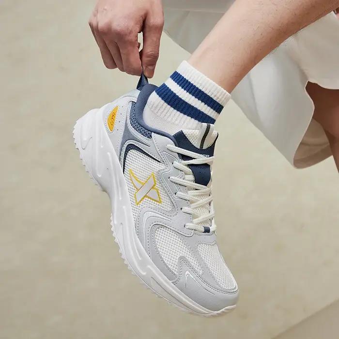 Xtep chaussures décontractées pour hommes été durabilité chaussures de sport pour hommes résistant à
