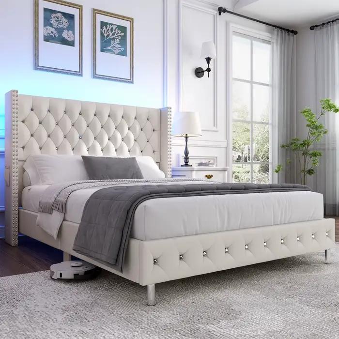 Cadre de lit capitonné à LED Queen avec planche de sauna à oreilles, bouton en velours et diamant, p