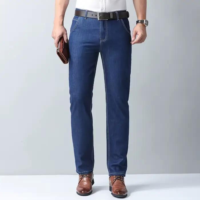 Nouveau Jean Slim Droit Homme en Soie Glacée Légère Bleu Clair Printemps-Été 2026 – Pantalon en Deni
