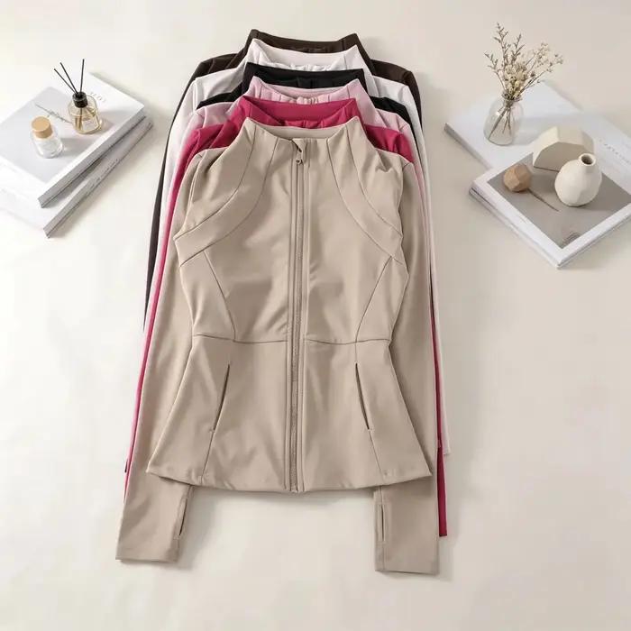 Veste de sport pour femme coupe-vent avec hauts d'entraînement à manches longues pour yoga et activités physiques variées