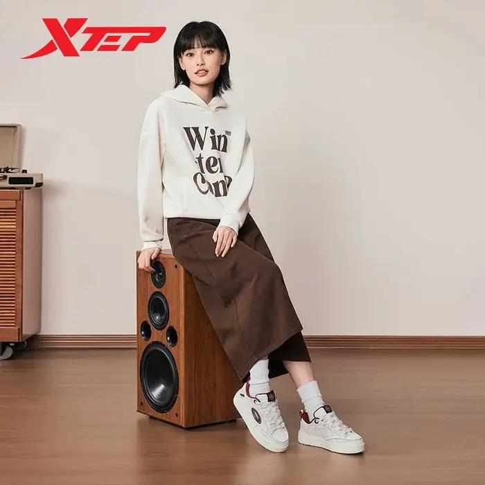Chaussures de skate rétro légères et respirantes pour femme avec semelle rehaussée printemps 2025 baskets basses style urbain pour femmes actives