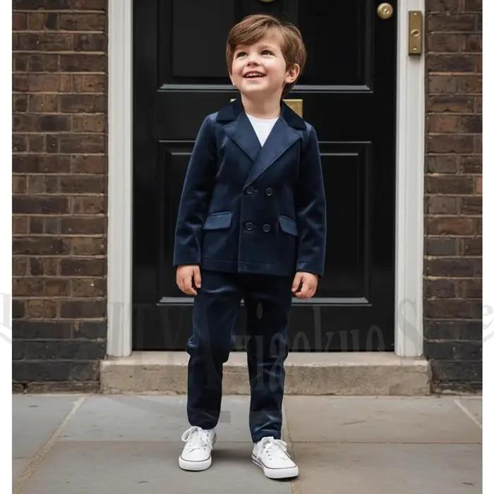 Costume Garçon Bleu Marine en Velours Croisé 2 Pièces – Blazer et Pantalon Élégant pour Tenue Décont