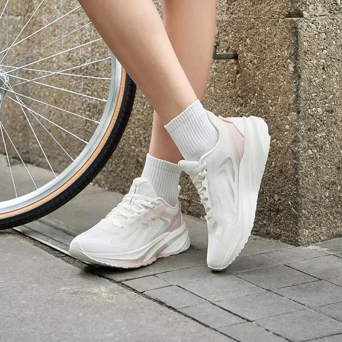 Chaussures de course légères en maille respirante pour femmes, baskets pour femmes, amorti par le ba