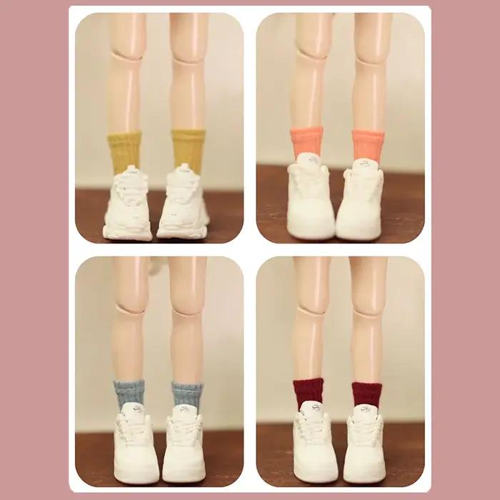 Une paire de chaussettes pour poupée Blyth, chaussettes courtes de couleur bonbon, accessoires pour
