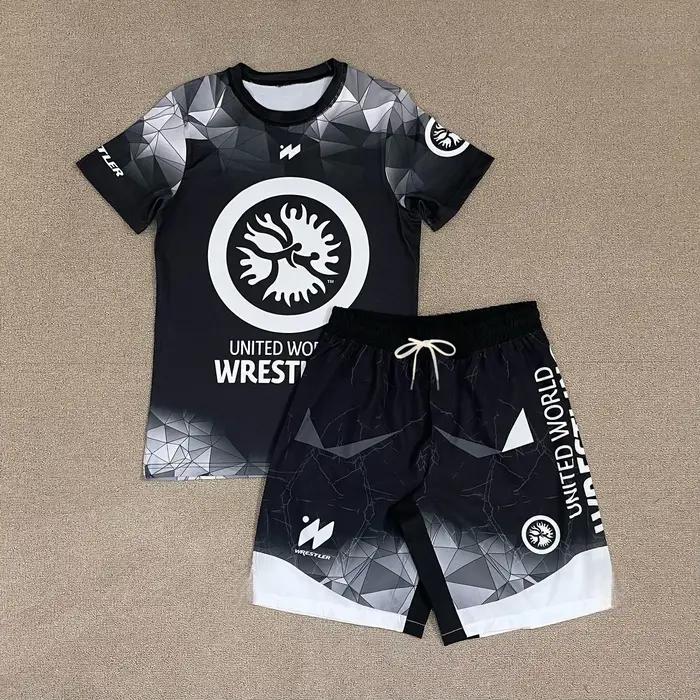 Nouvel ensemble sportif de lutte mondiale 2026 pour hommes et enfants – T-shirt et short noirs et bl