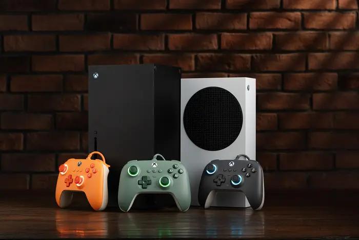 Contrôleur de jeu filaire 8BitDo Ultimate C pour Xbox série X/S Xbox One avec Joysticks à effet Hall