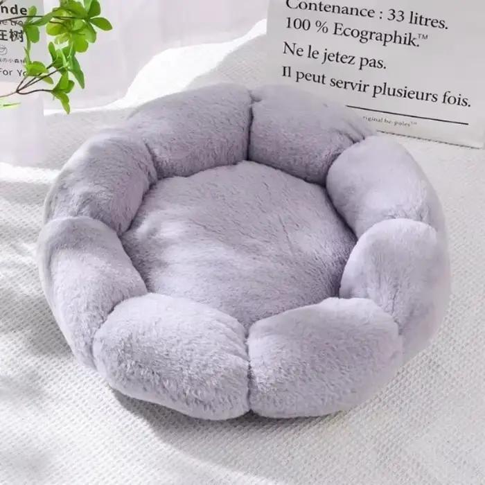 Lit pour animaux de compagnie confortable en forme de fleur unique pour une utilisation intérieure e