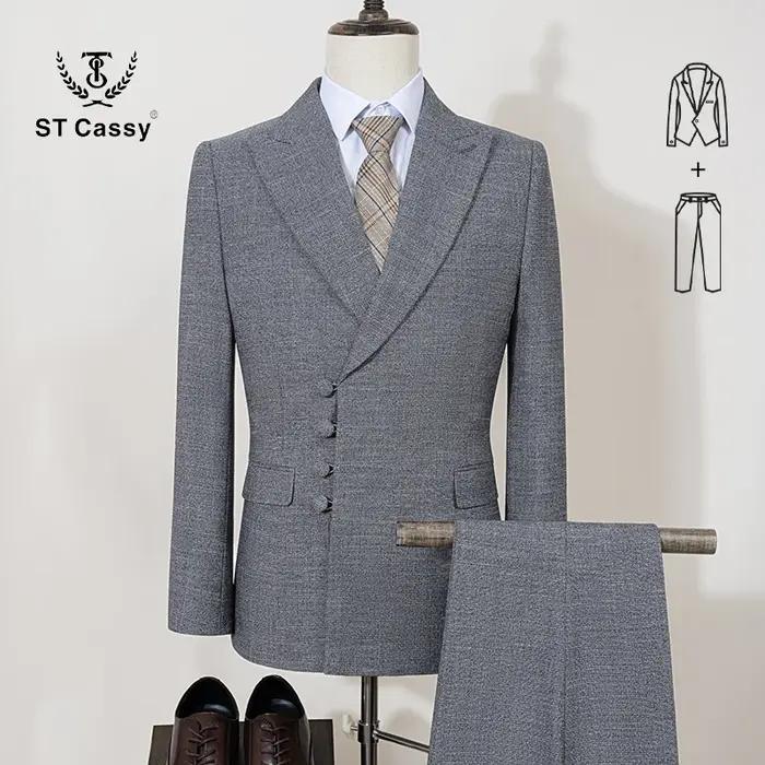 Costume homme élégant ST Cassy pour mariage, gris, coupe ajustée, double boutonnage, plusieurs bouto