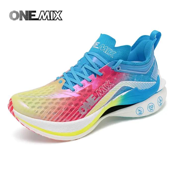 Chaussures de trail ONEMIX Racing : coussin respirant, plaque carbone pour marathon et entraînement