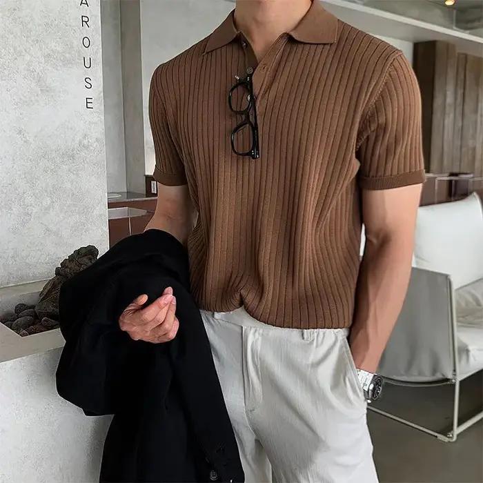 Vêtements d'été pour hommes rétro tricot revers rayé Polo couleur unie à manches courtes mode léger