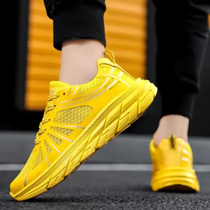 Chaussures de course respirantes en maille pour couple, baskets athlétiques jaunes à la mode pour ho