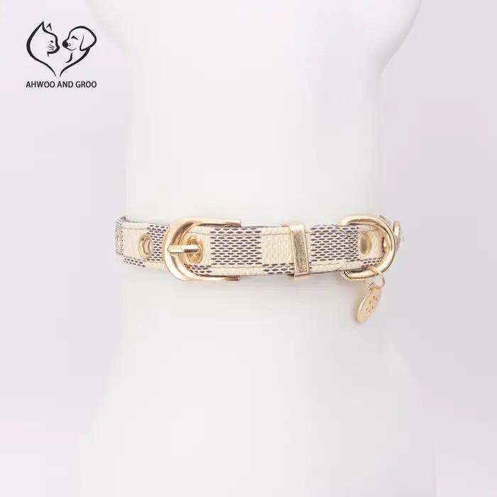 Collier de luxe pour chat, collier pour animaux de compagnie trèfle porte-bonheur, en cuir PU, régla