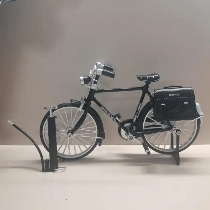 Kit de construction de modèle de vélo vintage avec 51 pièces pour collectionneurs et amateurs de bricolage à offrir pour diverses occasions