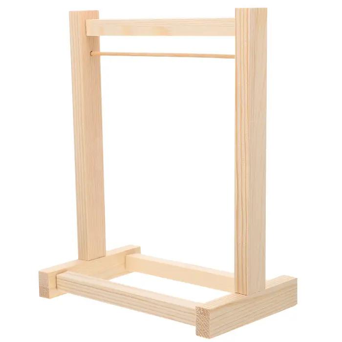 Etagère de rangement en bois pour jouets et vêtements de bébés et jeunes enfants porte-vêtements T1 chambre de bébé organisation efficace et attrayante