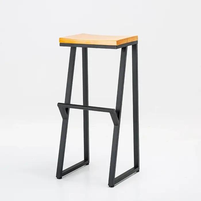 Chaise de bar minimaliste en fer à pieds hauts, sièges en bois massif, sièges de comptoir, meubles d