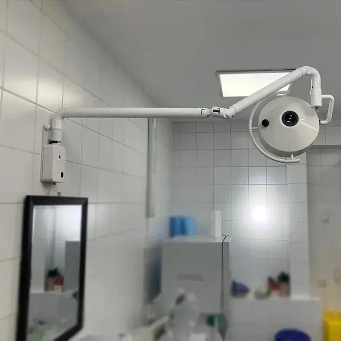 Lampe chirurgicale murale LED 72W 2026 pour chirurgie dentaire et vétérinaire, sans ombre, 90V-230V,