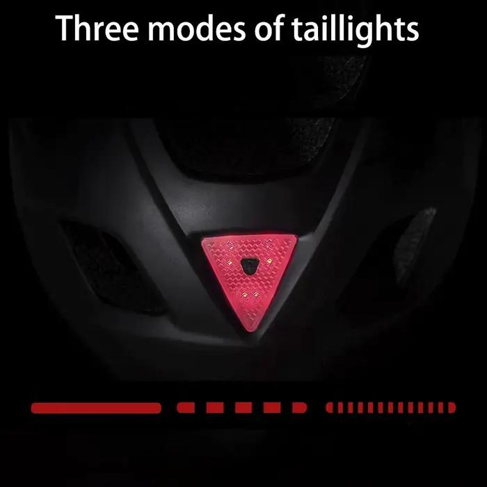Casque de vélo moulé avec feu arrière