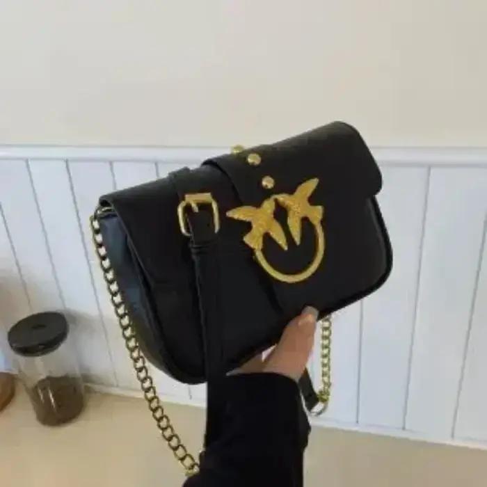 Sac à langer, élégant, unique et luxueux, conçu par une marque, pour femme, au style élégant et clas