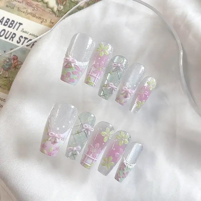 Nail art en forme de cercueil fait à la main, beaux faux ongles, nail art floral frais, adapté aux f