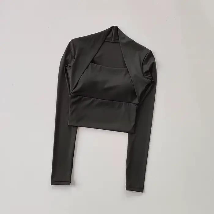 Haut de sport avec coussin de poitrine pour femmes - Élégance et soutien pour yoga et danse
