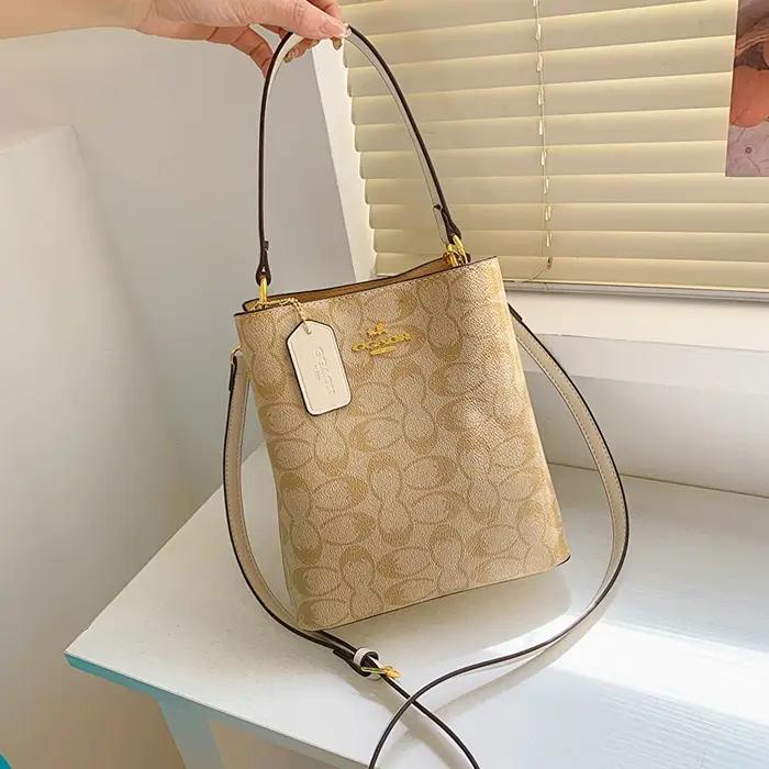 Sacs fourre-tout en cuir haut de gamme pour femmes – Design classique, populaire à Paris, élégant, d